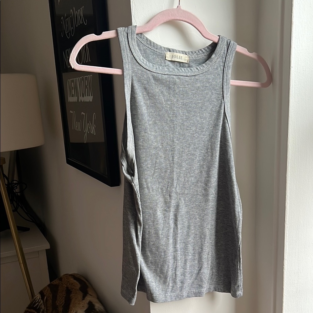 Jolie Gray‎ Tank Top with Crew Neck and Slim Fit